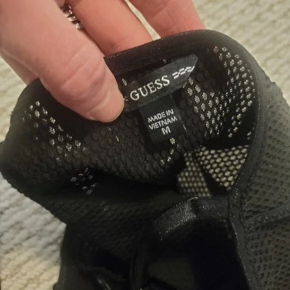 Guess bodysuit - Picture 3 of 3